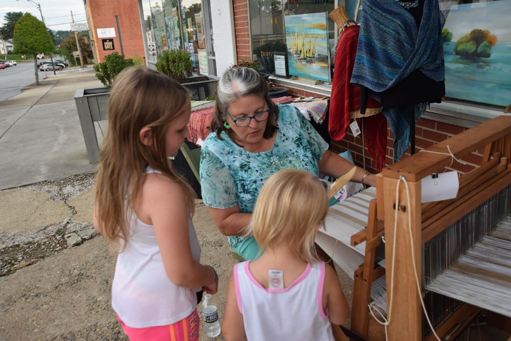 7-2019 art crawl 126 (1024x683).jpg